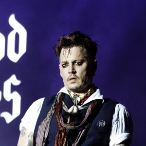 Johnny Depp en concert avec le groupe The Hollywood Vampires à Herborn le 29 mai 2016.