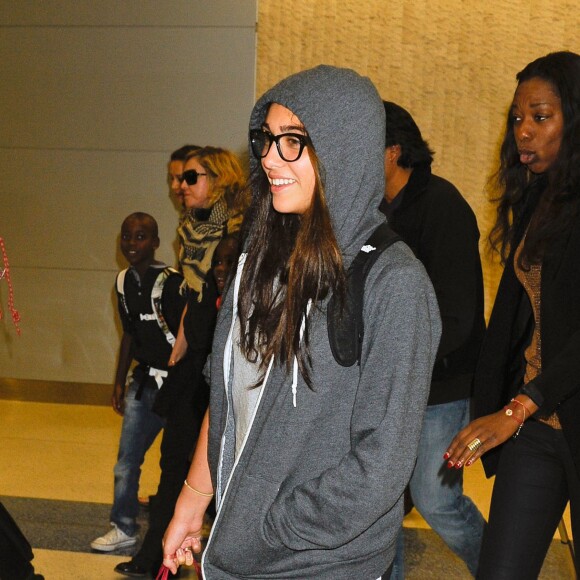 Madonna et ses enfants David, Mercy et Lourdes arrivent a New York en provenance de Londres le 3 septembre 2013.