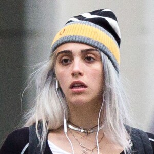 Lourdes Leon arbore un nouveau look dans les rues de New York! Le 18 mai 2015