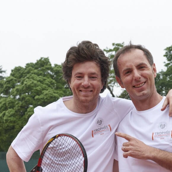 Jean Imbert et Jean-Philippe Doux lors de la deuxième journée du Trophée des Personnalités de Roland-Garros 2016, jeudi 2 juin 2016.