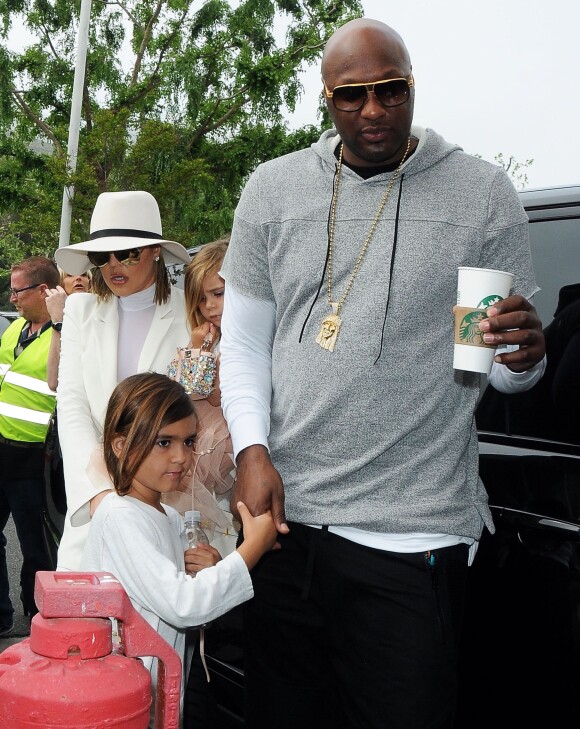 Lamar Odom et sa femme Khloé Kardashian avec Mason Disick et Penelope Disick - Les membres de la famille Kardashian arrivent à l'église de Agoura Hills pour la messe de Pâques à Hagoura Hills le 27 Mars 2016.