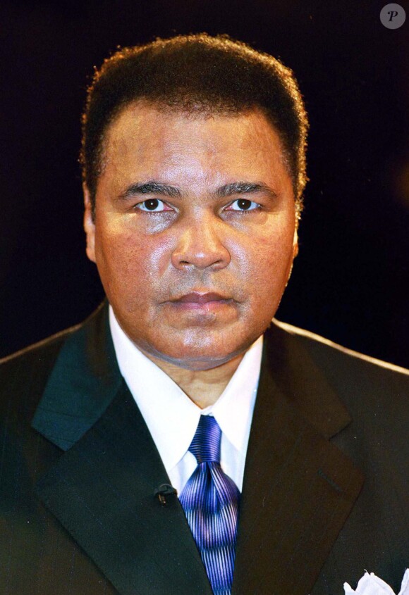 Mohamed Ali en décembre 1999.