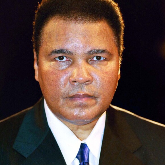 Mohamed Ali en décembre 1999.