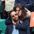 Laurie Cholewa et son nouveau compagnon dans les tribunes des internationaux de France de Roland Garros à Paris le 4 juin 2016. © Moreau - Jacovides / Bestimage