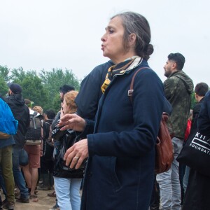 Exclusif - Catherine Ringer lors du concert du groupe Minuit composé entre autres de sa fille Simone Ringer et de son fils Raoul Chichin lors du festival "We Love Green" dans une clairière du bois de Vincennes le 4 Juin 2016. © Lionel Urman / Bestimage