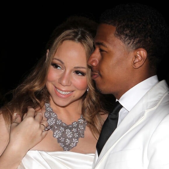 MARIAH CAREY ET NICK CANNON RENOUVELENT LEURS VOEUX DE MARIAGE AU PLAZA ATHENEE A PARIS. LE 27 AVRIL 2012