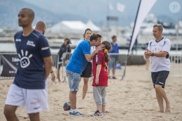 François Feldman, Eric Bauthéac lors du match de gala du 2e Beach Soccer à Cannes au profit de l'association Sourire et Partage, sur la plage Macé le 1er juin 2016