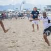 Manu Dos Santos lors du match de gala du 2e Beach Soccer à Cannes au profit de l'association Sourire et Partage, sur la plage Macé le 1er juin 2016