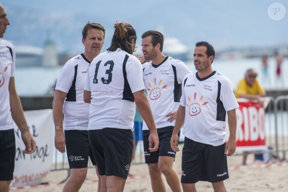 Ludovic Giuly lors du match de gala du 2e Beach Soccer à Cannes au profit de l'association Sourire et Partage, sur la plage Macé le 1er juin 2016