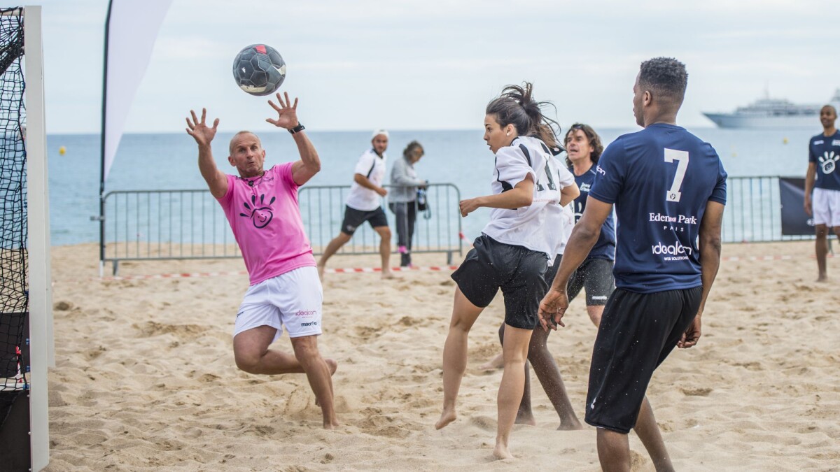 Photo Christophe Saioni Lors Du Match De Gala Du E Beach Soccer