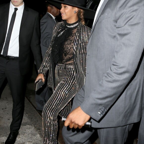 Beyoncé arrive à l'Hammerstein Ballroom pour les CFDA Fashion Awards 2016. New York, le 6 juin 2016.