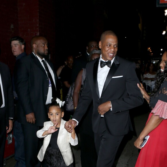 Blue Ivy et Jay Z arrivent à l'Hammerstein Ballroom pour assister aux CFDA Fashion Awards 2016. New York, le 6 juin 2016.