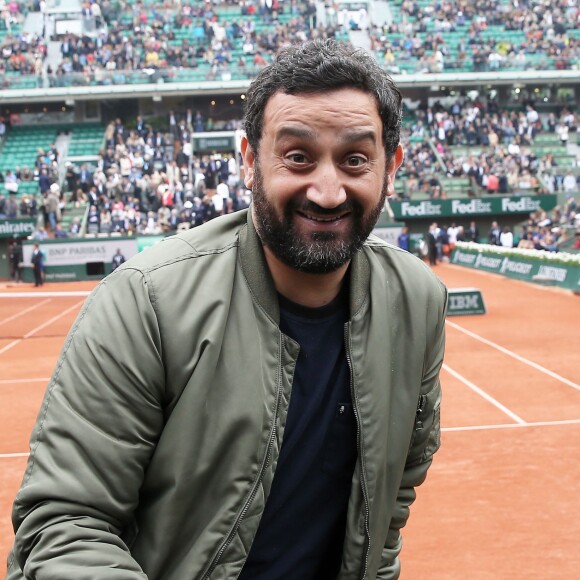 Cyril Hanouna - People dans les tribunes lors du Tournoi de Roland-Garros (les Internationaux de France de tennis) à Paris, le 29 mai 2016. © Dominique Jacovides/Bestimage