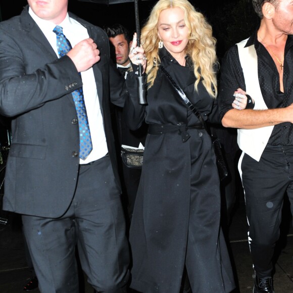 Madonna à la sortie de l'after party du MET Gala au Standard Hotel de New York le 2 mai 2016.