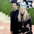 Riccardo Tisci et la chanteuse Madonna à la Soirée Costume Institute Benefit Gala 2016 (Met Ball) sur le thème de "Manus x Machina" au Metropolitan Museum of Art à New York, le 2 mai 2016. © Future-Image via ZUMA Wire/Bestimage