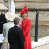 Kate Middleton, duchesse de Cambridge, et Camilla Parker Bowles, duchesse de Cornouailles, lors de leur arrivée à la chapelle Saint George au château de Windsor pour les cérémonies de l'Ordre de la Jarretière, le 13 juin 2016.