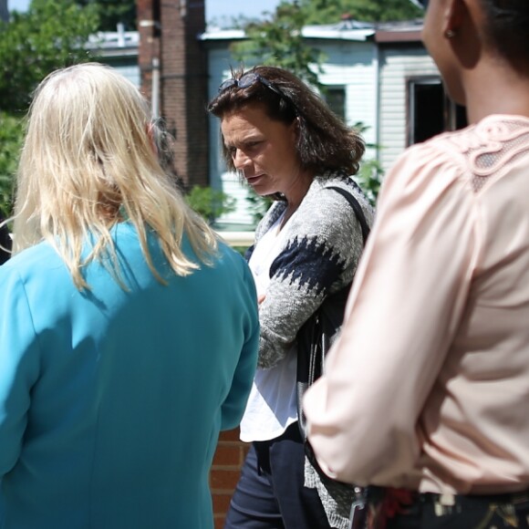 Exclusif - La princesse Stéphanie de Monaco a visité un centre de soins et de réinsertion de l'association Housing Works à Brooklyn à l'occasion de son déplacement à New York pour une réunion de l'ONU, le 8 juin 2016, sur l'éradication du sida d'ici à 2030 © F.Nebinger / Palais Princier / Pool restreint Monaco / Bestimage - Crystal - Visual