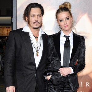 Johnny Depp et sa femme Amber Heard à la Première de "The Danish Girl" au Théatre Westwood Village à Los Angeles le 21 novemnre 2015. © CPA/Bestimage