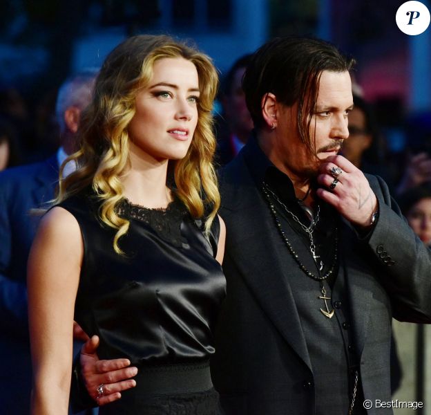 Johnny Depp et sa femme Amber Heard à l'Avant-première du film "Black Mass" lors du Festival BFI à Londres, le 11 octobre 2015.