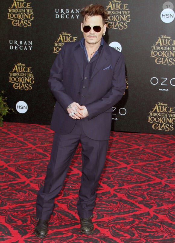 Johnny Depp à la première de ‘Alice Through The Looking Glass' au théâtre El Capitan à Hollywood, le 23 mai 2016
