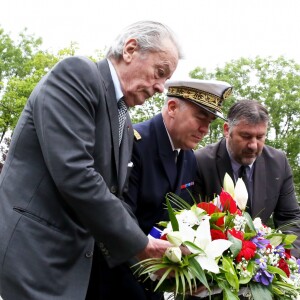 Alain Delon participe aux commémorations du 76e anniversaire de l'Appel du 18 juin prononcé par le Général de Gaulle en 1940 à Colombey-les-deux-Eglises, le 18 Juin 2016. © Dominique Jacovides/Bestimage French