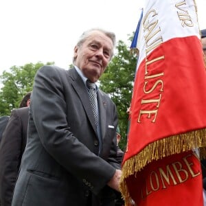 Alain Delon participe aux commémorations du 76e anniversaire de l'Appel du 18 juin prononcé par le Général de Gaulle en 1940 à Colombey-les-deux-Eglises, le 18 Juin 2016. © Dominique Jacovides/Bestimage French