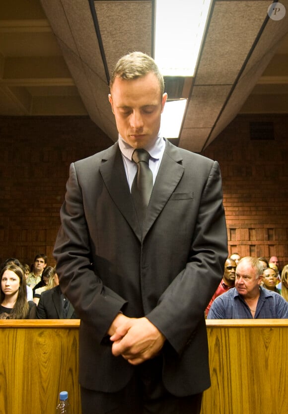 Oscar Pistorius au troisième jour de son procès à Pretoria en Afrique du sud le 21 fevrier 2013.