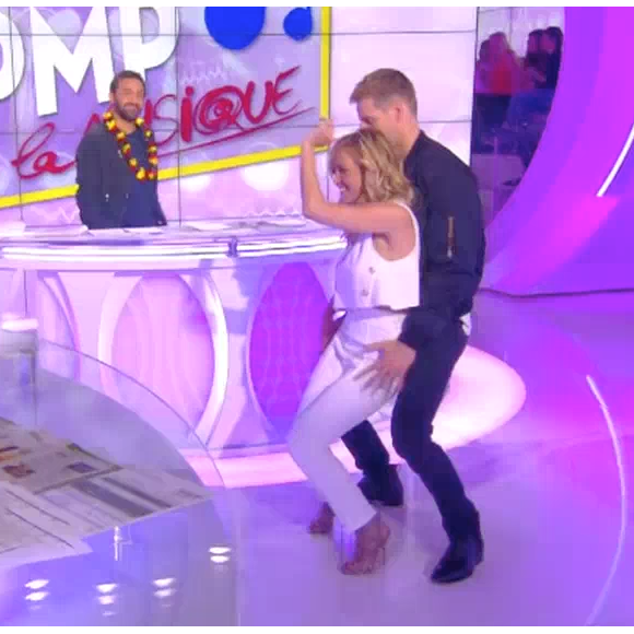 Enora Malagré dévoile un sexy booty shake, Isabelle Morini-Bosc sa culotte - Emission "Touche pas à mon poste" sur D8. Le 22 juin 2016.