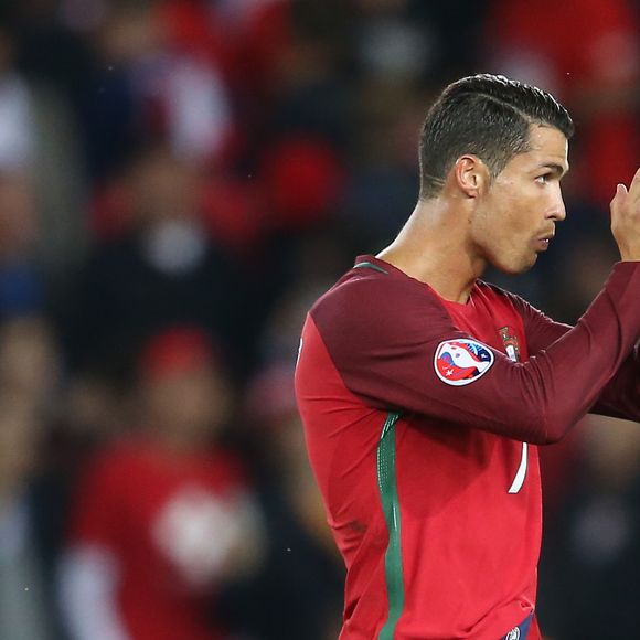Cristiano Ronaldo pendant l'UEFA Euro 2016 de football match Portugal contre l'Autriche au Parc des Princes à Paris, le 18 juin 2016.