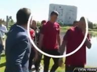 Cristiano Ronaldo : Sur les nerfs, il balance le micro d'un journaliste à l'eau