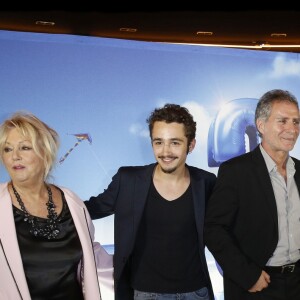 Mylène Demongeot, Jules Ritmanic, Laurent Olmedo, Cyril Mendy, Leslie Médina, Fabien Onteniente, Franck Dubosc, Philippe Lellouche, Louka Meliava - Avant-première du film "Camping 3", de Fabien Onteniente, sur les Champs Elysées au cinéma Gaumont Marignan, à Paris, le 23 juin 2016. © Alain Guizard23/06/2016 - Paris