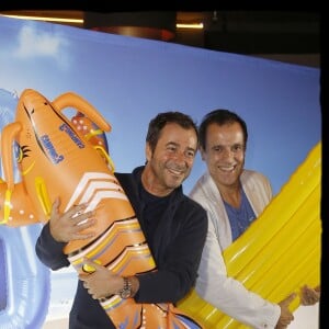 Bernard Montiel, Thierry Beccaro - Avant-première du film "Camping 3", de Fabien Onteniente, sur les Champs Elysées au cinéma Gaumont Marignan, à Paris, le 23 juin 2016. © Alain Guizard23/06/2016 - Paris