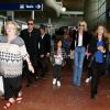 Johnny Hallyday avec sa femme Laeticia, ses enfants Jade et Joy ainsi que la grand-mère de Laeticia Elyette Boudou arrivent à l'aéroport de Roissy en provenance de Los Angeles, le 26 juin 2016.
