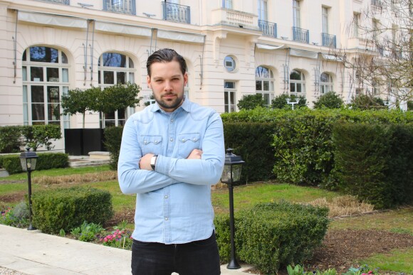 Exclusif - Rendez-vous avec Xavier Pincemin, sous-chef de Simone Zanoni au Trianon Palace Versailles, A Waldorf Astoria Hotel (restaurant de Gordon Ramsay) et candidat de Top Chef 7, au Trianon Palace à Versailles, le 27 mars 2016. © Lise Tuillier/Bestimage