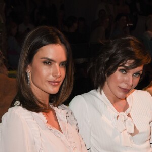 Alessandra Ambrosio et Milla Jovovich - Défilé Marc Cain (collection printemps-été 2017) au City Cube Panorama Bar. Berlin, le 28 juin 2016.