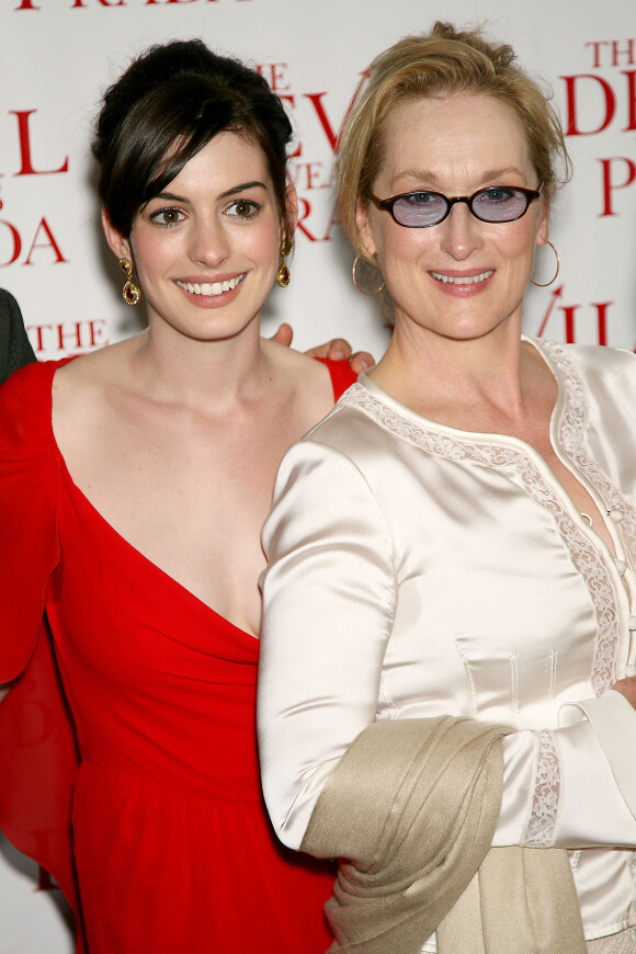 Anne Hathaway et Meryl Streep lors de l'avant-première du Diable s'habille en Prada à New York le 19 juin 2006