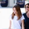 Cindy Crawford et sa fille Kaia se baladent et font du shopping dans les rues de Malibu, le 23 mai 2016