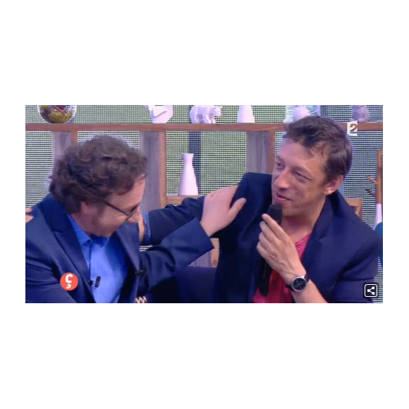 Stéphane Bern et Benoît Chaigneau, le 1er juillet 2016 dans "Comment ça va bien ?" sur France 2.