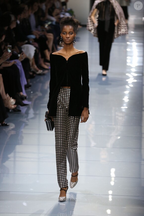 Défilé Giorgio Armani Privé (collection Haute Couture automne-hiver 2016/17) au Palais de Chaillot à Paris, France, le 5 juillet 2016.