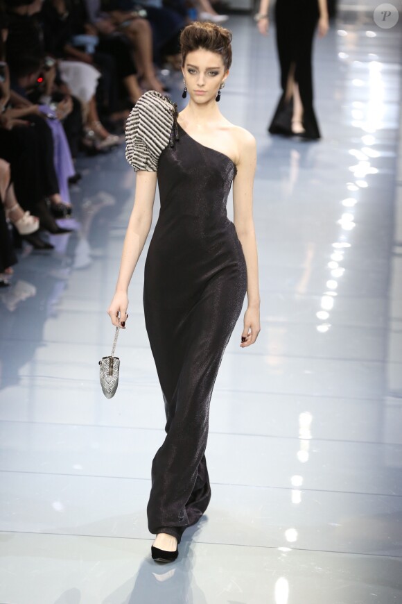 Défilé Giorgio Armani Privé (collection Haute Couture automne-hiver 2016/17) au Palais de Chaillot à Paris, France, le 5 juillet 2016.