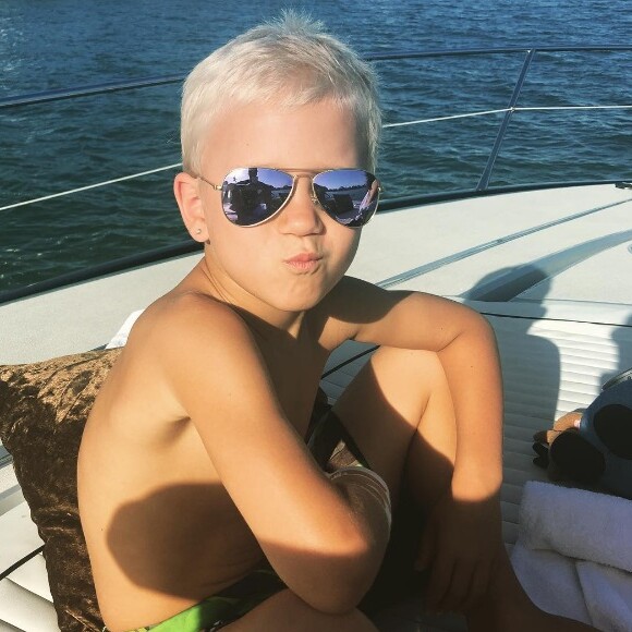 Le petit Jaxon Bieber en vacances avec son grand frère Justin à Miami le 5 juillet 2016