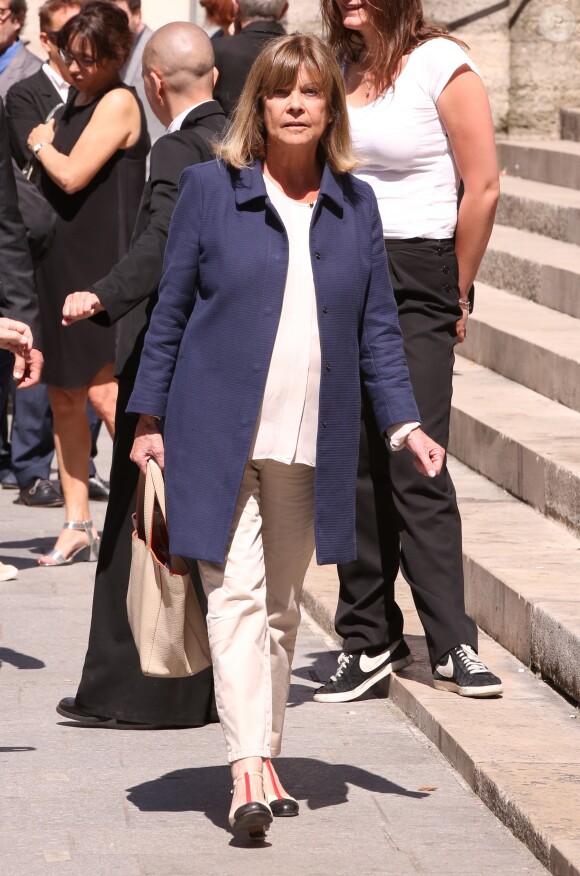 Chantal Goya - Obsèques du comédien et parolier Roger Dumas en l'église Saint-Roch à Paris le 7 juillet 2016.