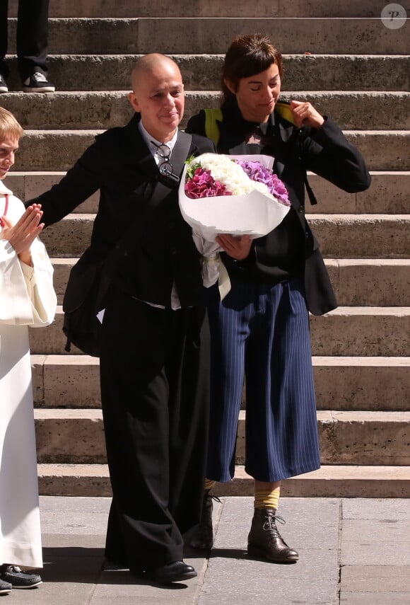 La femme de Roger Dumas - Obsèques du comédien et parolier Roger Dumas en l'église Saint-Roch à Paris le 7 juillet 2016.