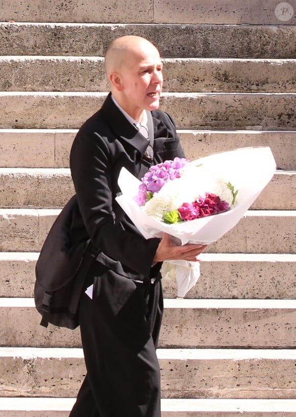 La femme de Roger Dumas - Obsèques du comédien et parolier Roger Dumas en l'église Saint-Roch à Paris le 7 juillet 2016.