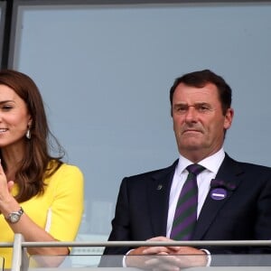 Kate Middleton (Duchesse de Cambridge) au tournoi de Wimbledon avec Philip Brook, Gill Brook, Sophie (La Comtesse de Wessex) et Rebecca Deacon, à Londres le 7 juillet 2016