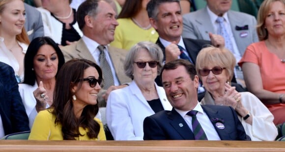 Kate Middleton, Duchesse de Cambridge, et Phillip Brook au tournoi de Wimbledon à Londres, le 7 juillet 2016