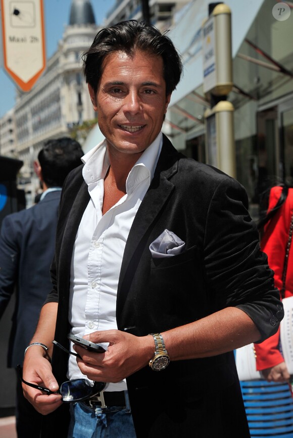 Exclusif - Giuseppe Polimeno se promène sur la croisette - 67 ème festival du film de Cannes - le 17 mai 2014