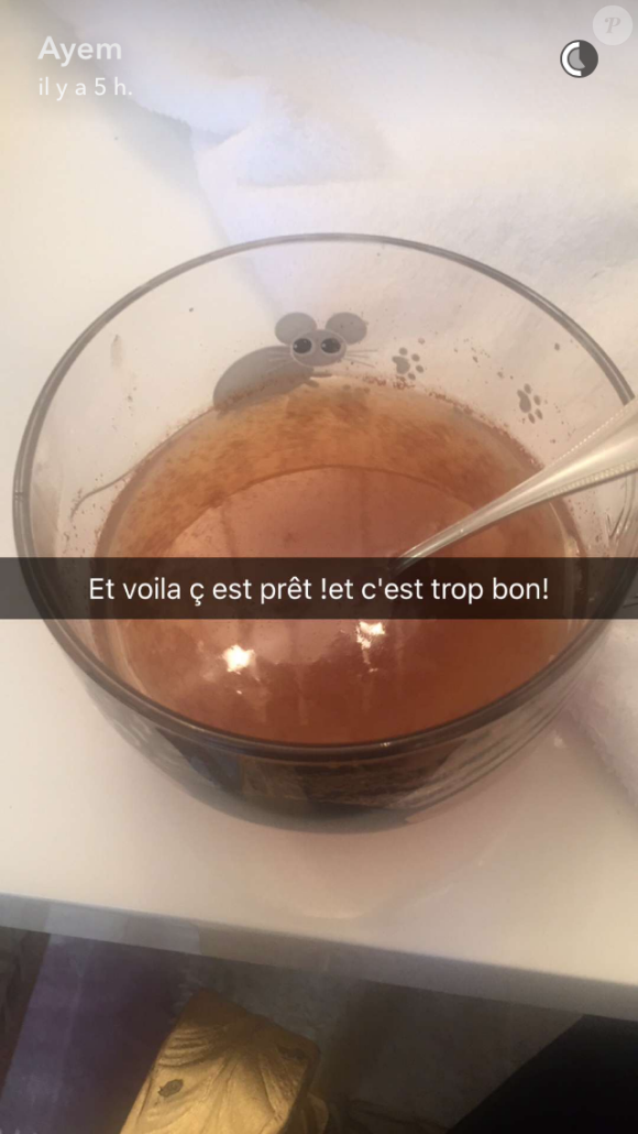Ayem Nour dévoilé la recette qui va la faire mincir après son accouchement. Juillet 2016.