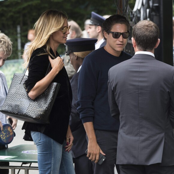 Heidi Klum et son compagnon Vito Schnabel dans les tribunes du tournoi de tennis de Wimbledon le 8 juillet 2016. © Ray Tang/London News Pictures via ZUMA Wire / Bestimage