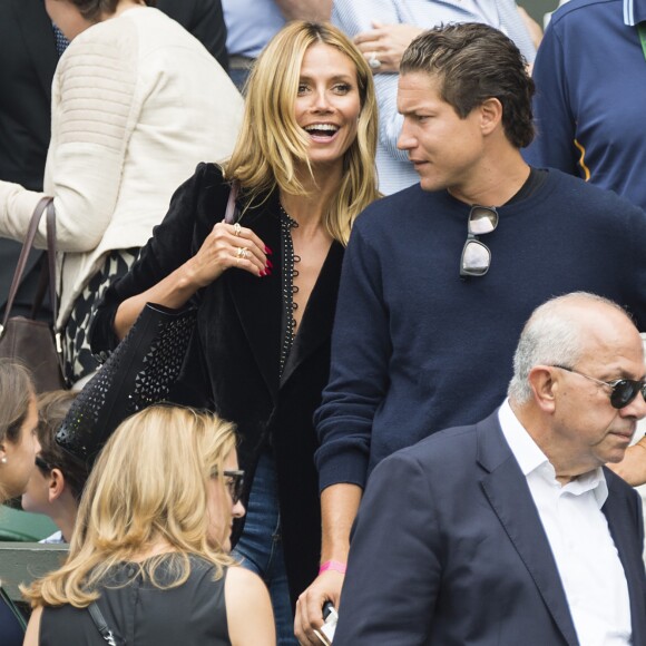 Heidi Klum et son compagnon Vito Schnabel dans les tribunes du tournoi de tennis de Wimbledon le 8 juillet 2016. © Ray Tang/London News Pictures via ZUMA Wire / Bestimage